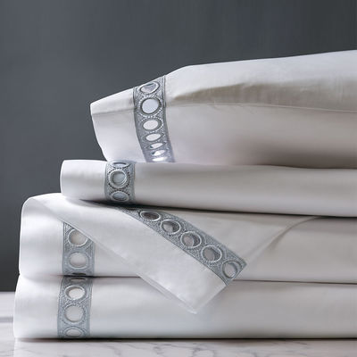 Lençol de cama mais barato 100% poliéster microfibra renda hem lençol de casamento de luxo conjunto 3/4pcs