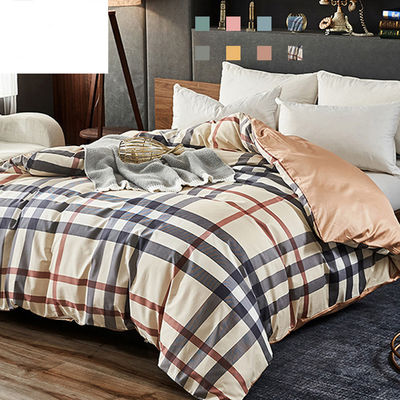 Conjunto de roupa de cama de algodão resistente e respirável, de design impresso moderno para um sono confortável