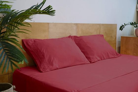 80 gramas de microfibra com bordados de três linhas Set de lençóis de cama 4pcs para quarto